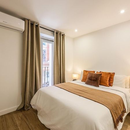 Apartamento Doble Centro Мадрид Екстериор снимка