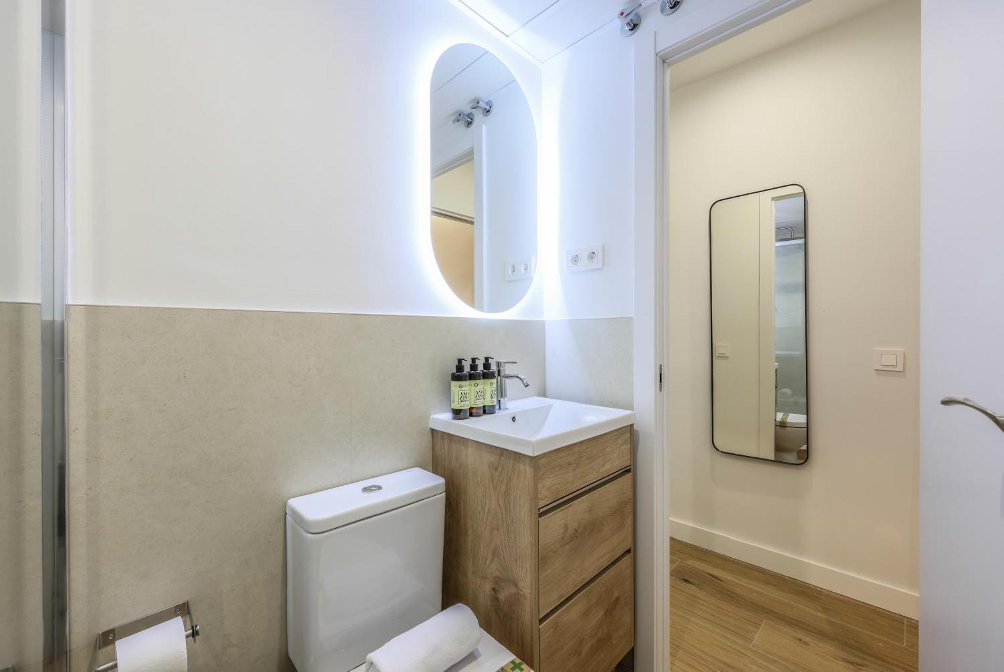 Apartamento Doble Centro Мадрид Екстериор снимка